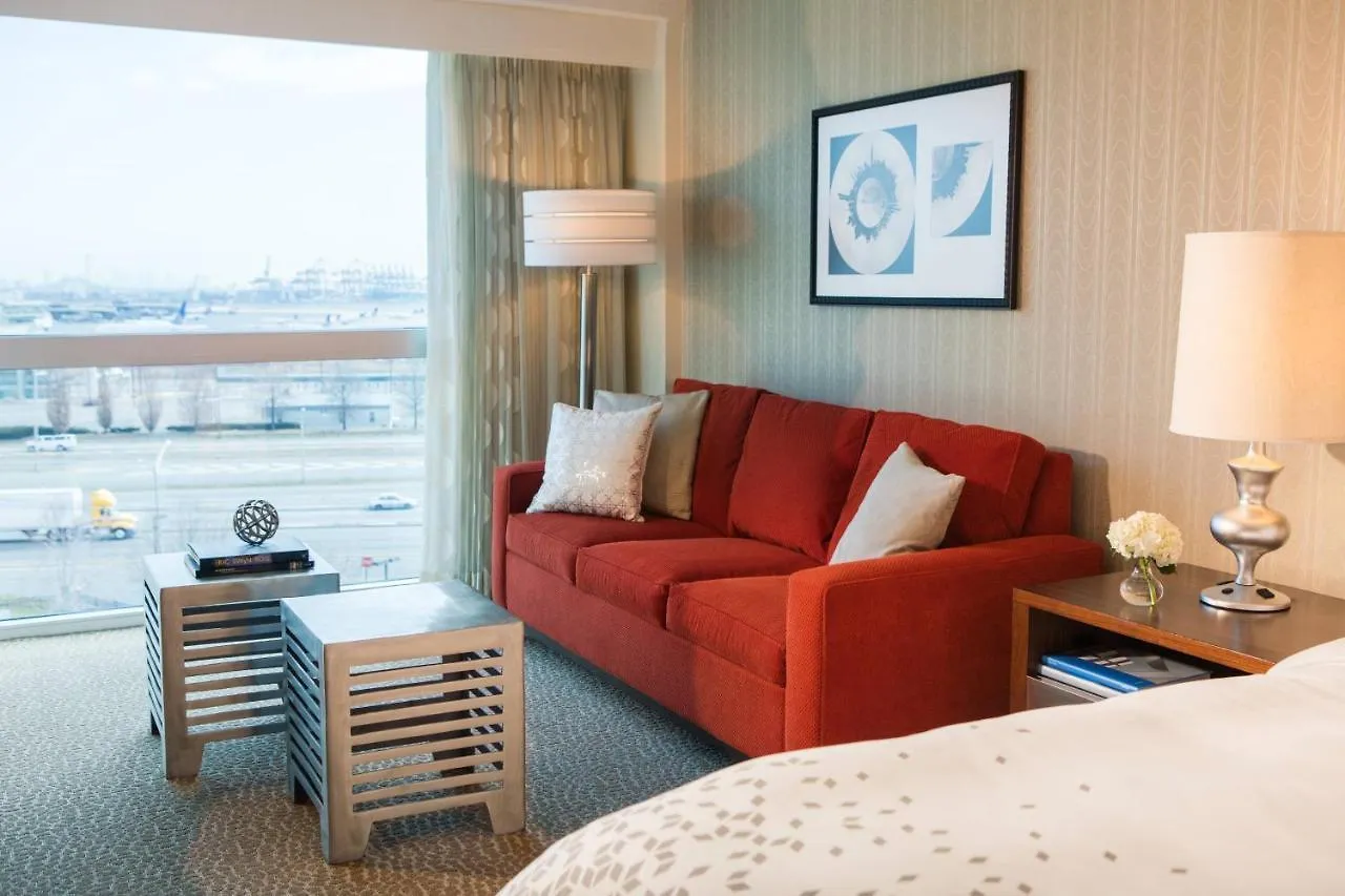 Renaissance Newark Airport Hotel Elizabeth 3*,  ABD