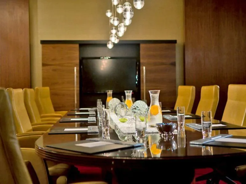 Renaissance Newark Airport Hotel Elizabeth 3*,  United States