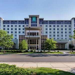 Hotel Embassy By Hilton Newark Airport