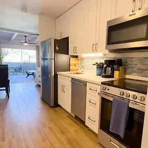 https://kihei-bay-surf-130-garden-view-studio-free-parking.hotelsinhawaii.org