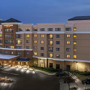 Courtyard By Marriott Newark Elizabeth